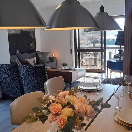 View Douro Porto Penthouse Вила-Нова-ди-Гая